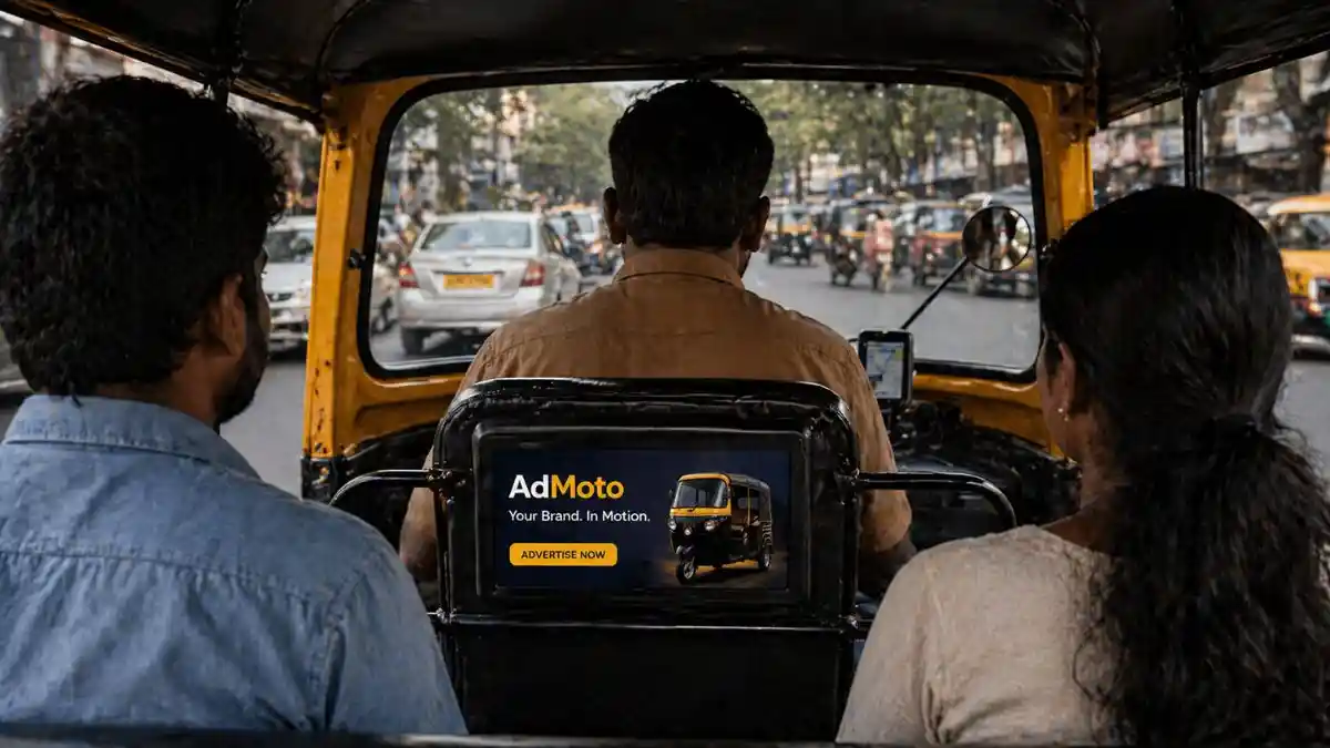 AdMoto Team inside Auto